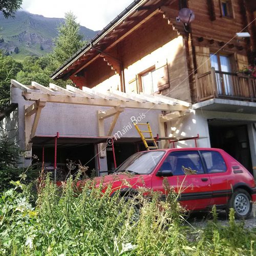 création d'une avancée de toit sur garage