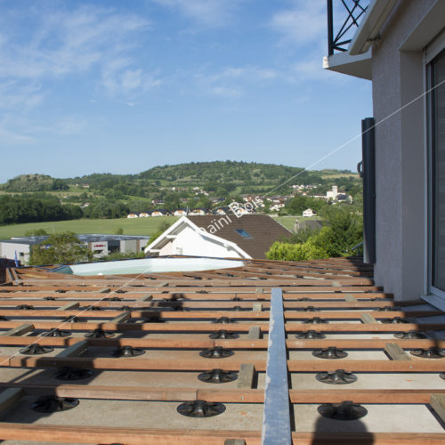 terrasse_bois_exotique_ipé_piscine_maini_bois_charpente_haute_savoie